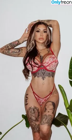 therosiemiller / rozmiller nude photo #0004