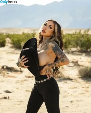 therosiemiller / rozmiller nude photo #0009