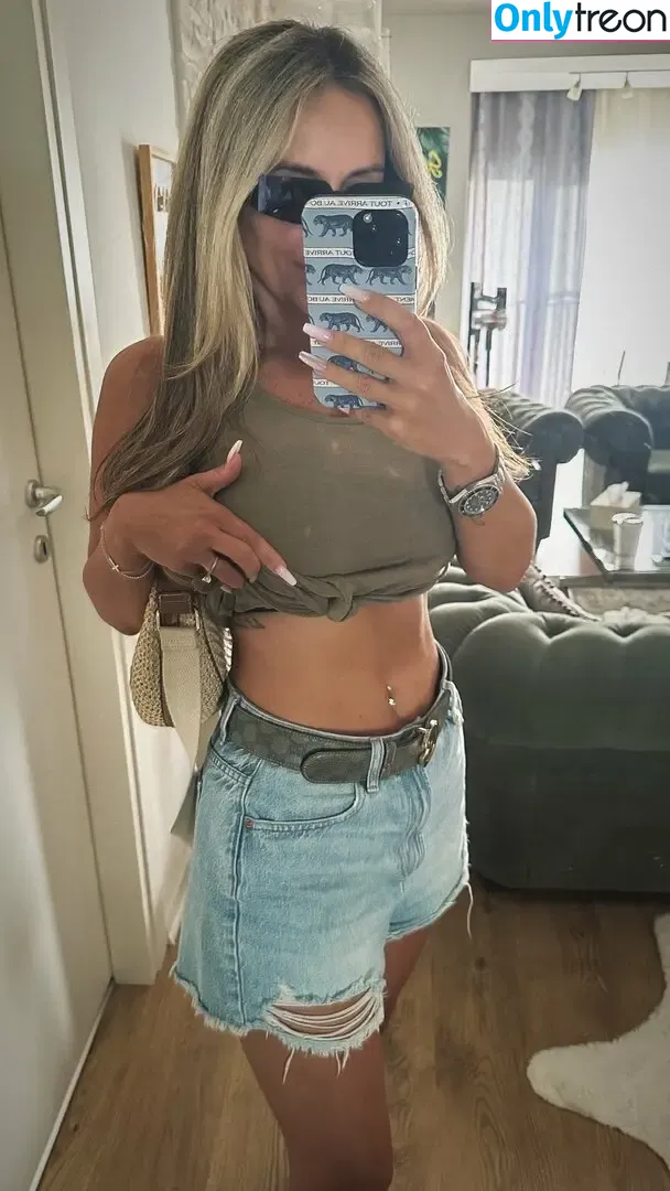 Thesassyone nude photo #0036 (Katecandy / iamthesassyone / sassyone / th)