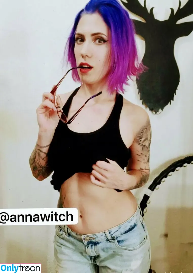 thesexiestwitch nude photo #0003 (annawitch)