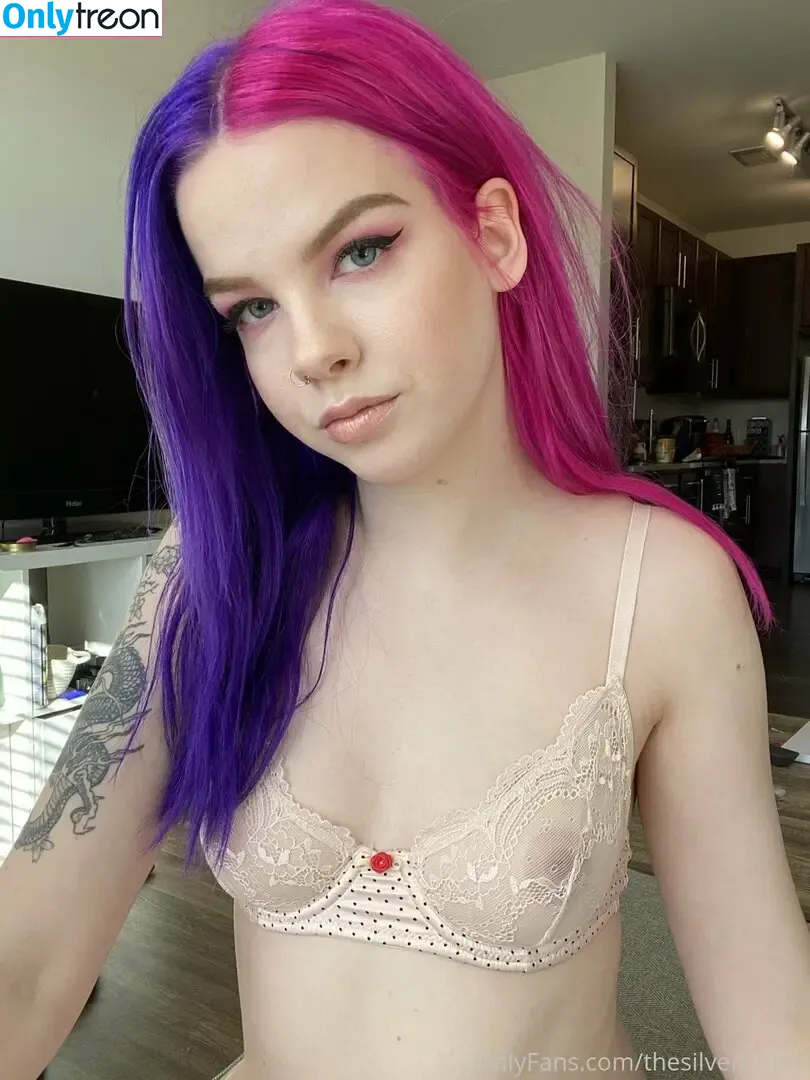 Thesilvermoon nude photo #1084 (TheSirenSilver / meowmoonxo / silvermoonlive)