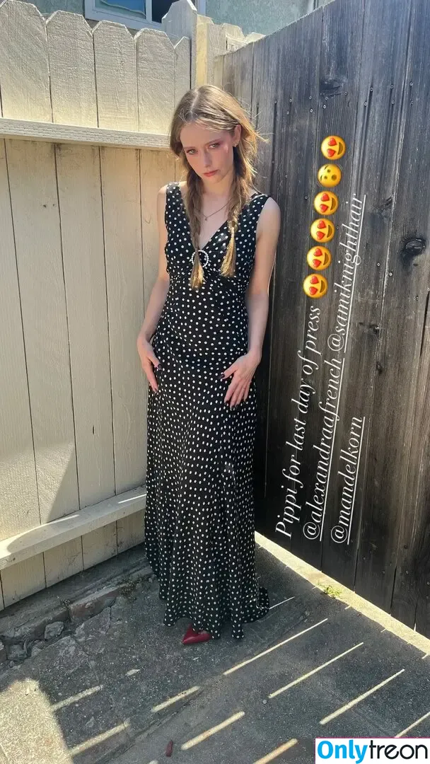 thestrawberrybutcher nude photo #0097 (SuzieSon / charlieisomething / mymotherfvckedmickjagger)