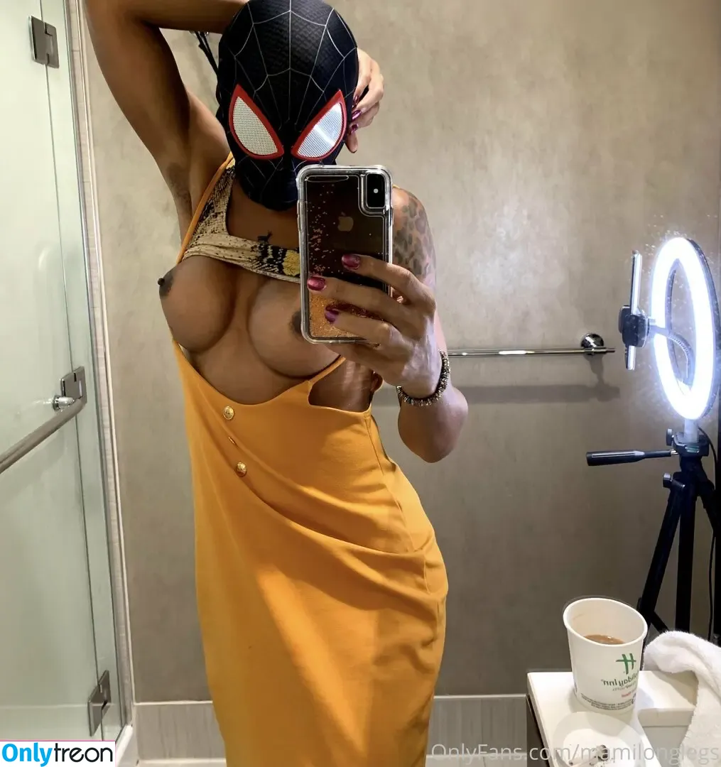 thetsunamimami nude photo #0004 (thetsunamimami)