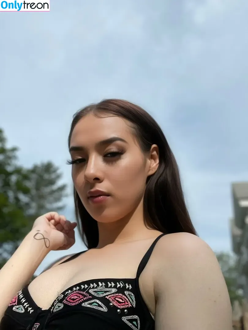 theyluvdiorr nude photo #0004 (Hennesy marie / Hennesymariie / stormycreams)