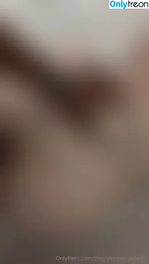 theyyloveee.jadahh / theyylovee.jayy nude photo #0028