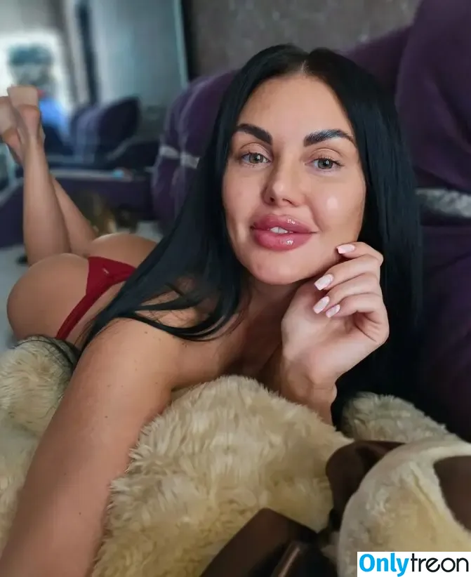 Thibisova nude photo #0060 (Thibisova)
