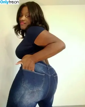 Thicc Ebony Cassie / Foxxcassy / thicebony nude photo #0002