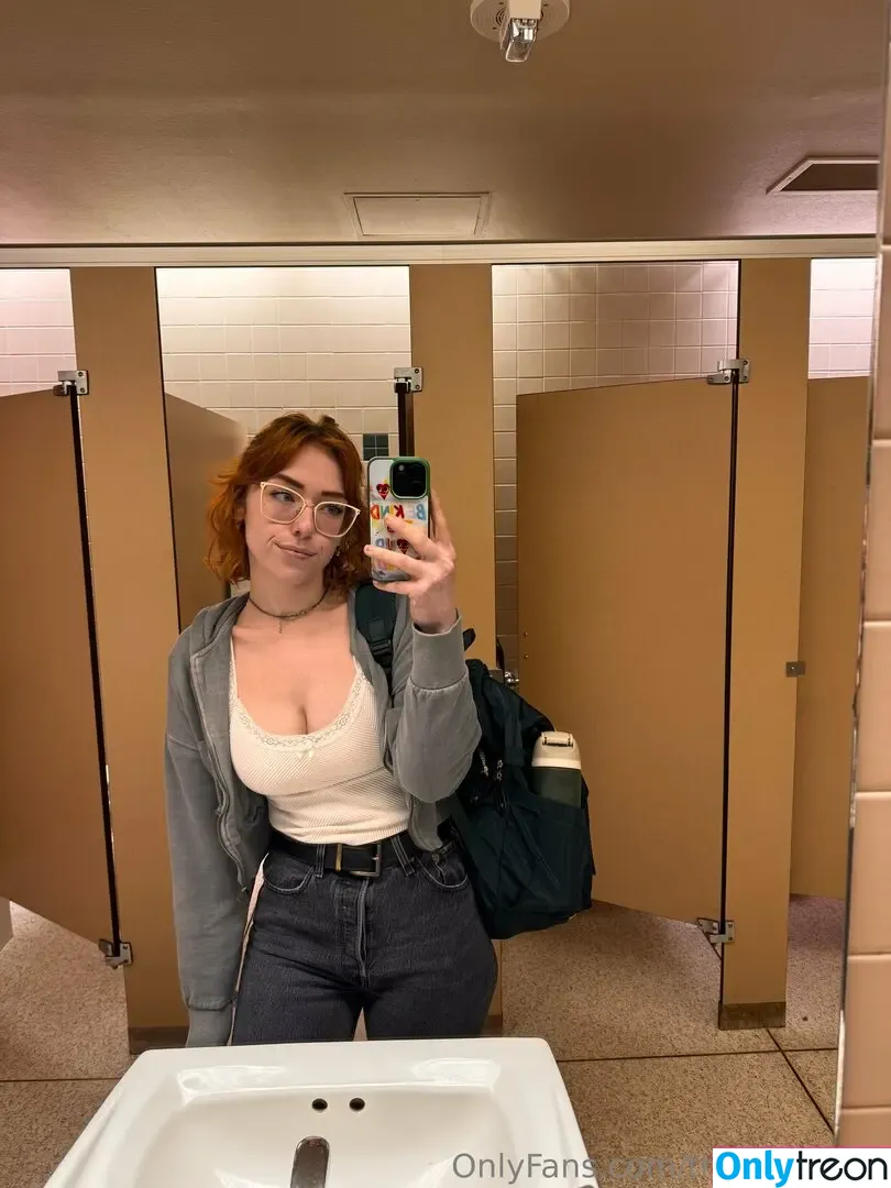 thiccameron nude photo #0640 (thiccameron)