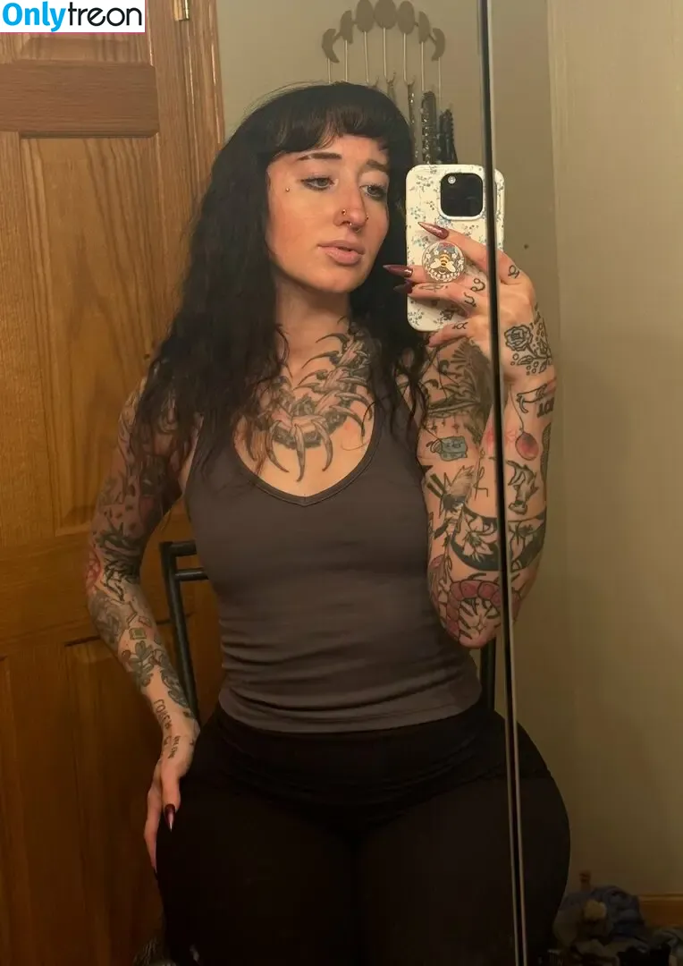 thiccandmorts nude photo #0032 (thiccandmorts)