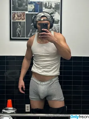 thiccboirob / thiccboi_ nude photo #0017