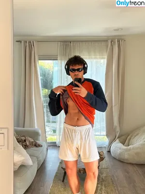 thiccboirob / thiccboi_ nude photo #0036