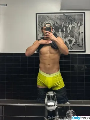 thiccboirob / thiccboi_ nude photo #0055