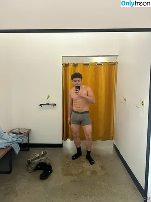 thiccboirob / thiccboi_ nude photo #0058