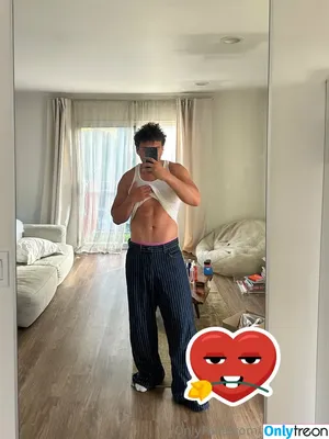 thiccboirob / thiccboi_ nude photo #0077