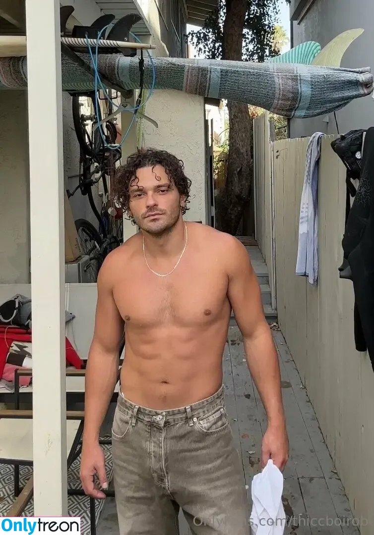 thiccboirob nude photo #0040 (thiccboi_)