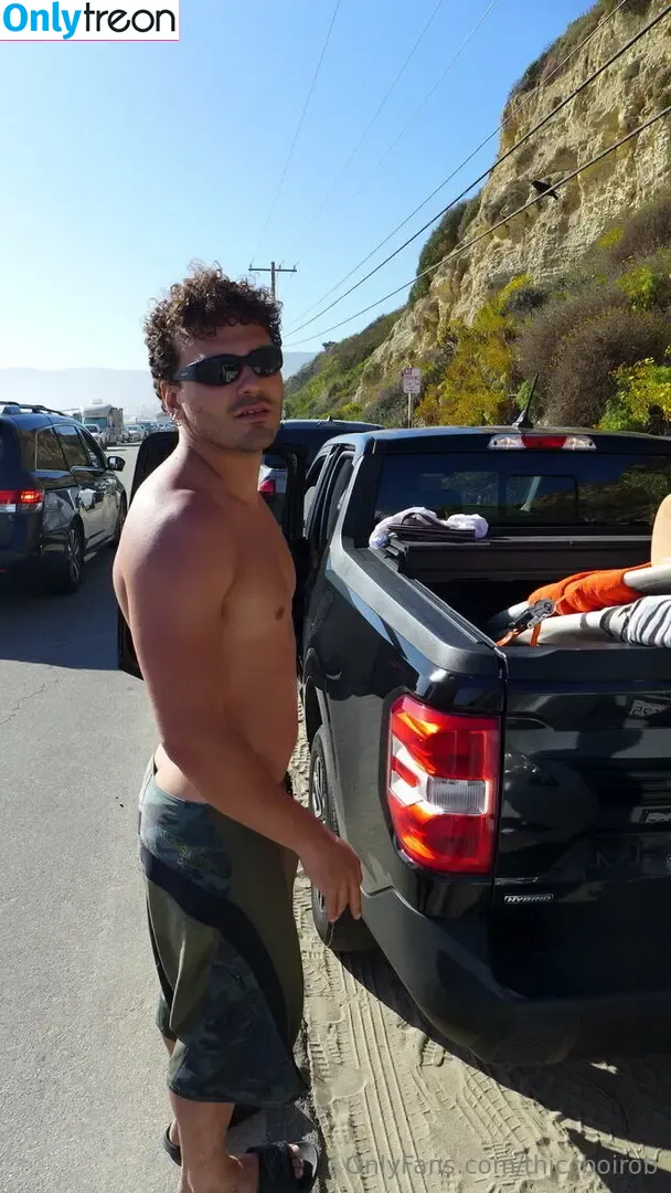 thiccboirob nude photo #0065 (thiccboi_)