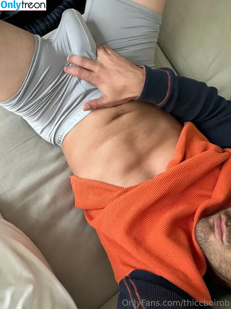 thiccboirob nude photo #0070 (thiccboi_)