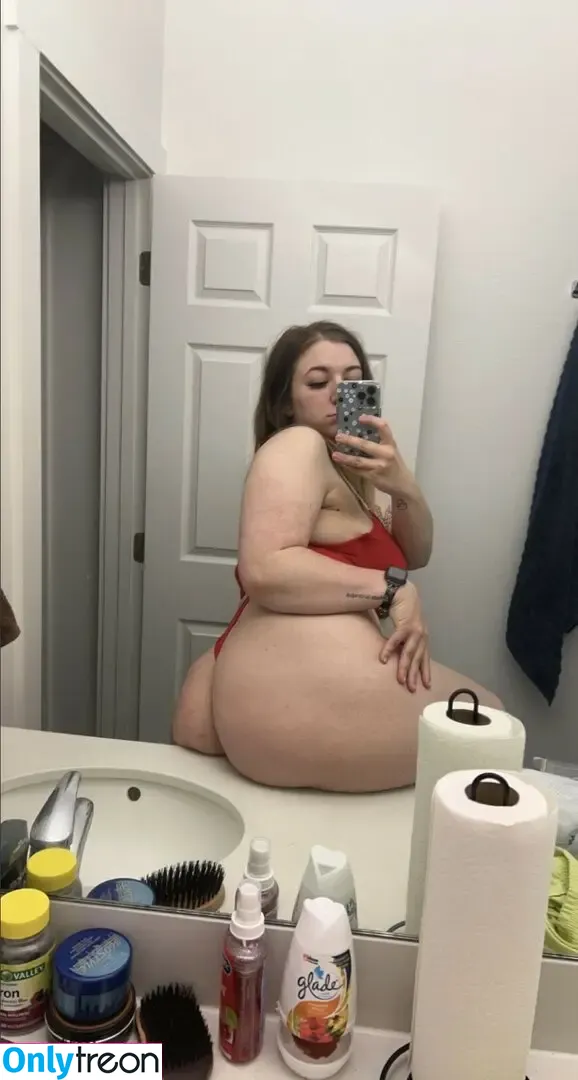 Thiccgodess nude photo #0004 (Bootynbodyqueen / Thiccgodesss / fit_madisue / thiccgodesss11)