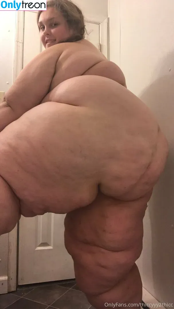 thiccyyy2thicc nude photo #0108 (thicccatthicc)