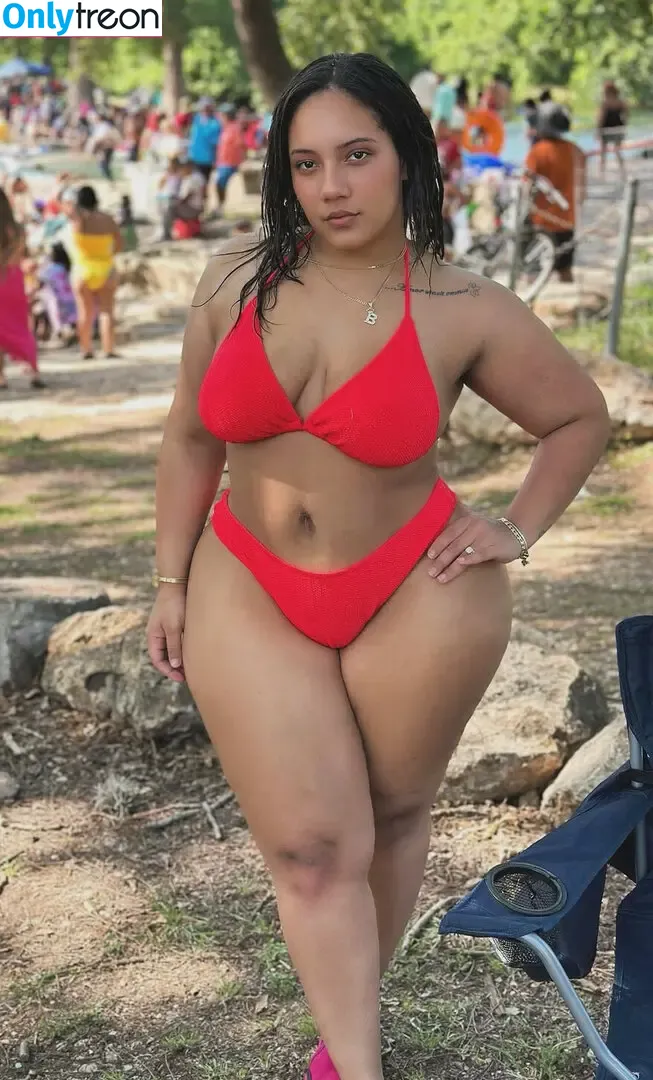 Thick Baddie nude photo #0066 (Brendalinboss.__ / nenasoopretty)
