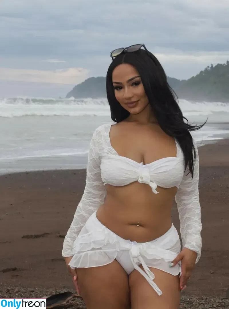 Thick Baddie nude photo #0069 (Brendalinboss.__ / nenasoopretty)