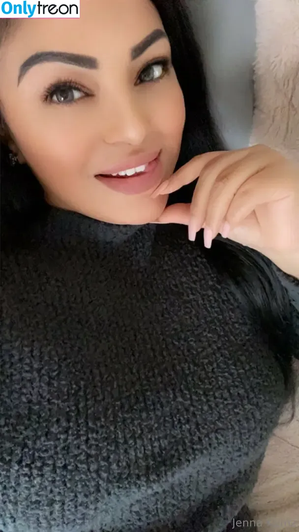 thickbaddie_jenna nude photo #0315 (thickbaddieee__)
