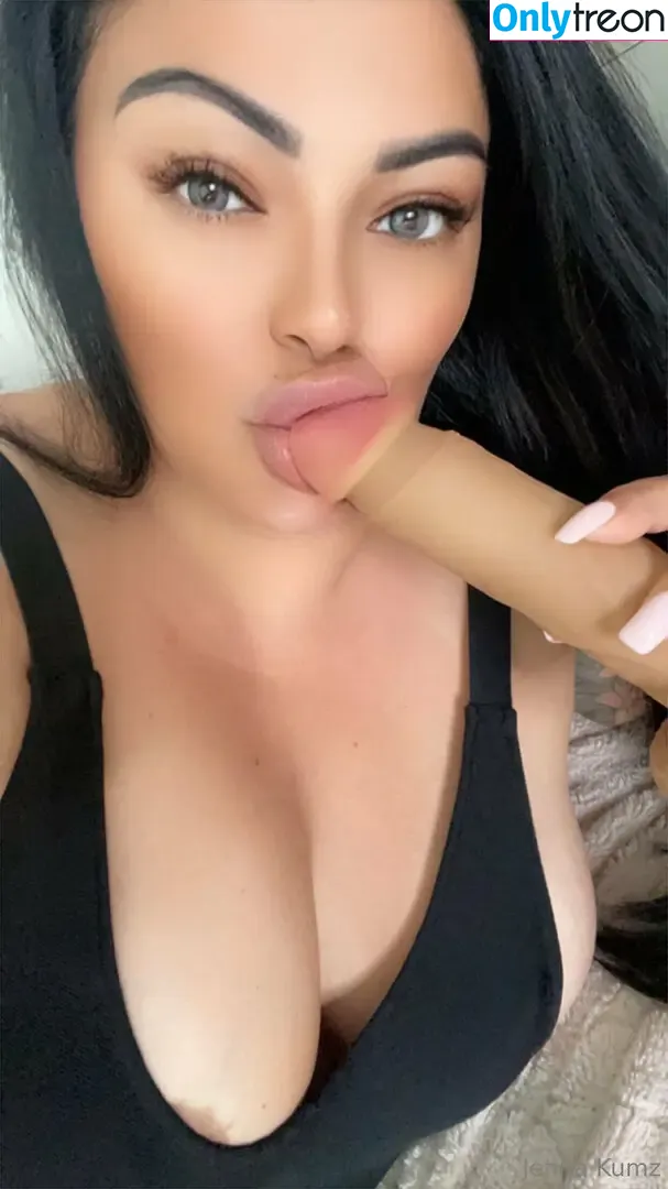 thickbaddie_jenna nude photo #0325 (thickbaddieee__)