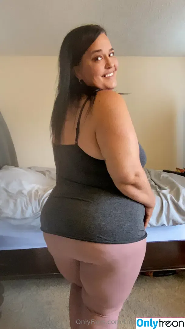 thickchickmilffree nude photo #0018 (thickchickmilffree)