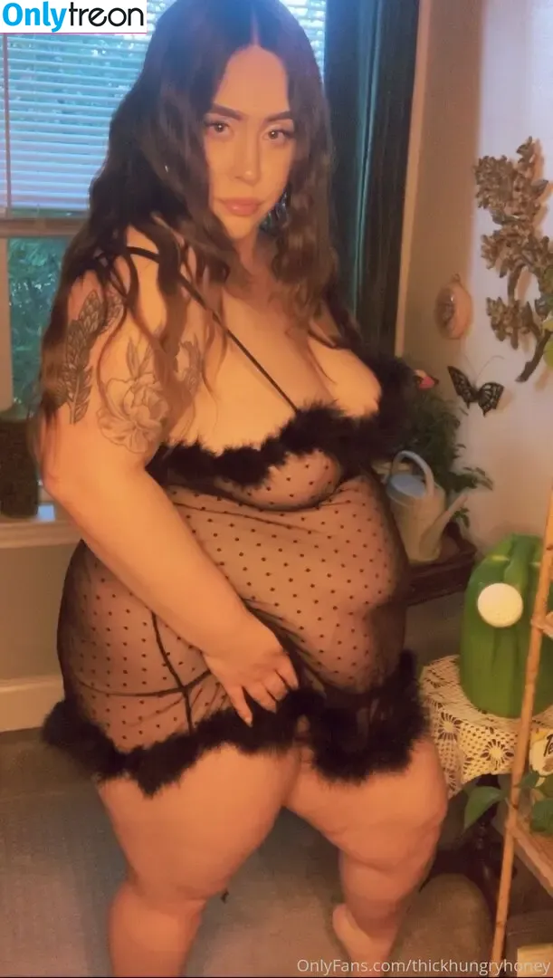 thickhungryhoney nude photo #0084 (bigchubbygirlslover)