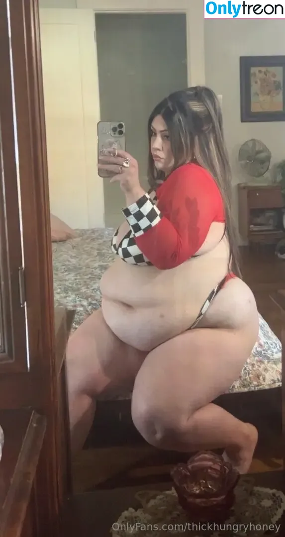 thickhungryhoney nude photo #0866 (bigchubbygirlslover)