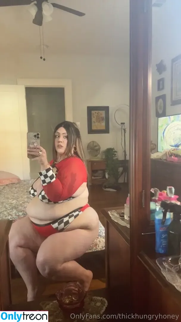 thickhungryhoney nude photo #0876 (bigchubbygirlslover)