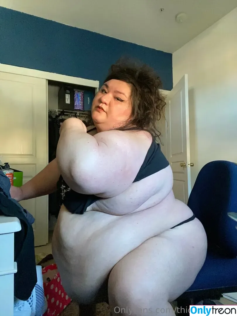 thicksadworld nude photo #0174 (thicksadworld)