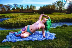  nude photo #0008