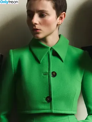Thomasin Mckenzie / thomasin.mckenzie nude photo #0326
