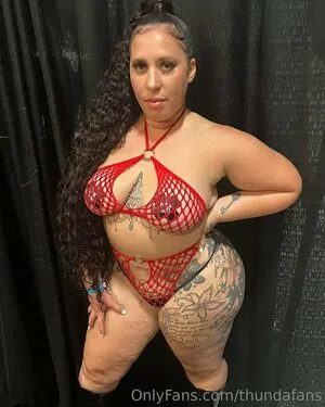 thundafans / thunda_cakez_fan nude photo #0018