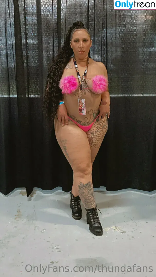thundafans nude photo #0015 (thunda_cakez_fan)