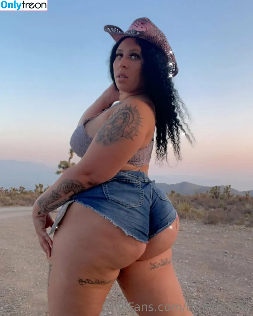 thundafans nude photo #0032 (thunda_cakez_fan)