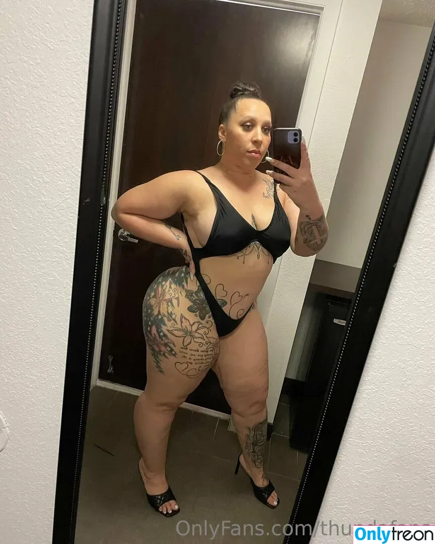 thundafans nude photo #0049 (thunda_cakez_fan)