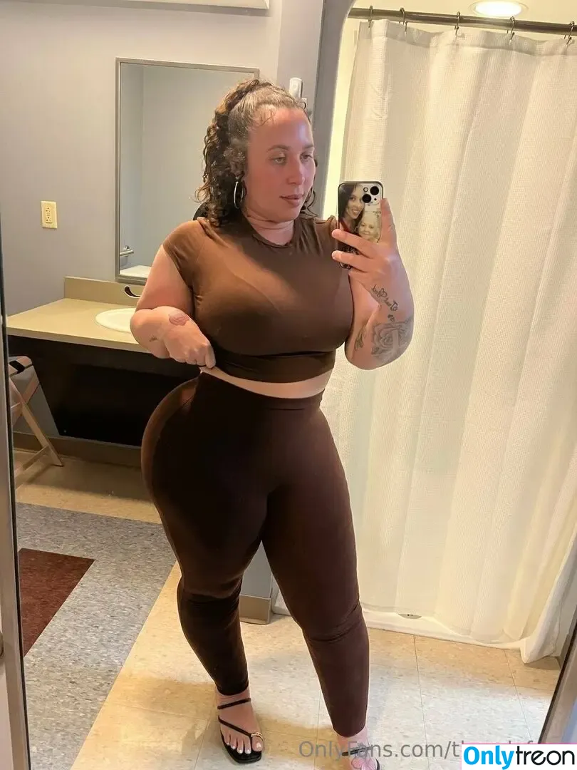 thundafans nude photo #0330 (thunda_cakez_fan)