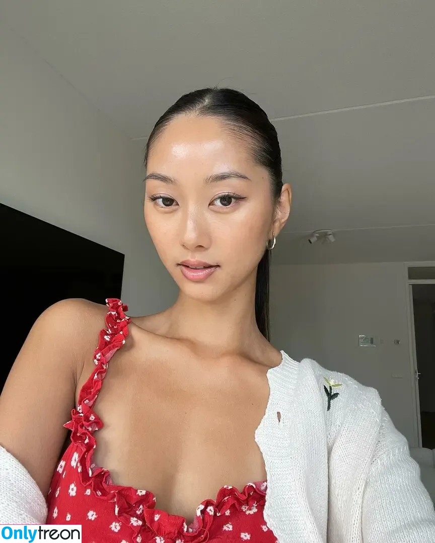 thuvnn nude photo #0039 (ntqvn5)