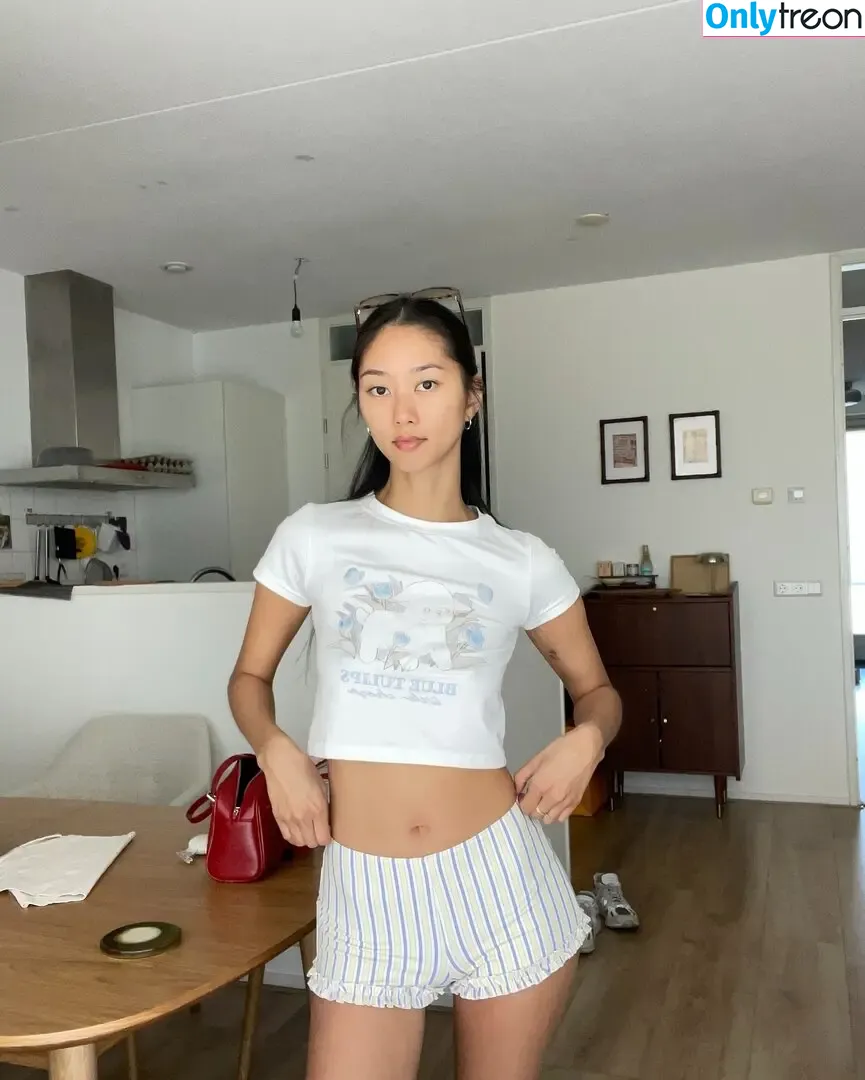 thuvnn nude photo #0053 (ntqvn5)