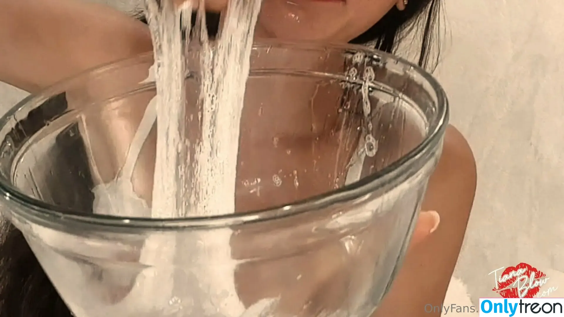 tianablow nude photo #0204 (tiana_blow)