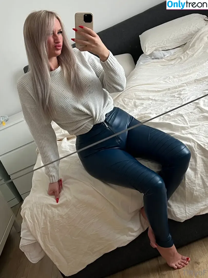 Tiiiffy nude photo #0058 (tiii.ffy)