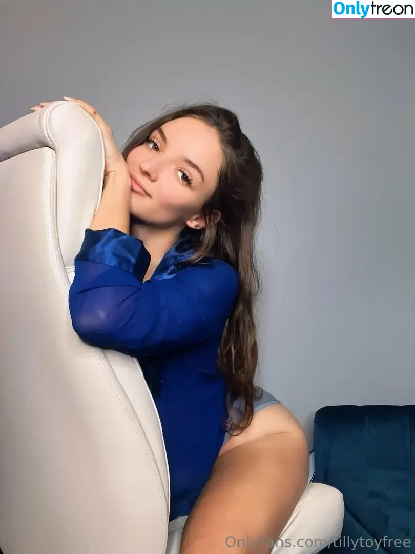 tillytoyfree nude photo #0126 (tilly.toy.official)