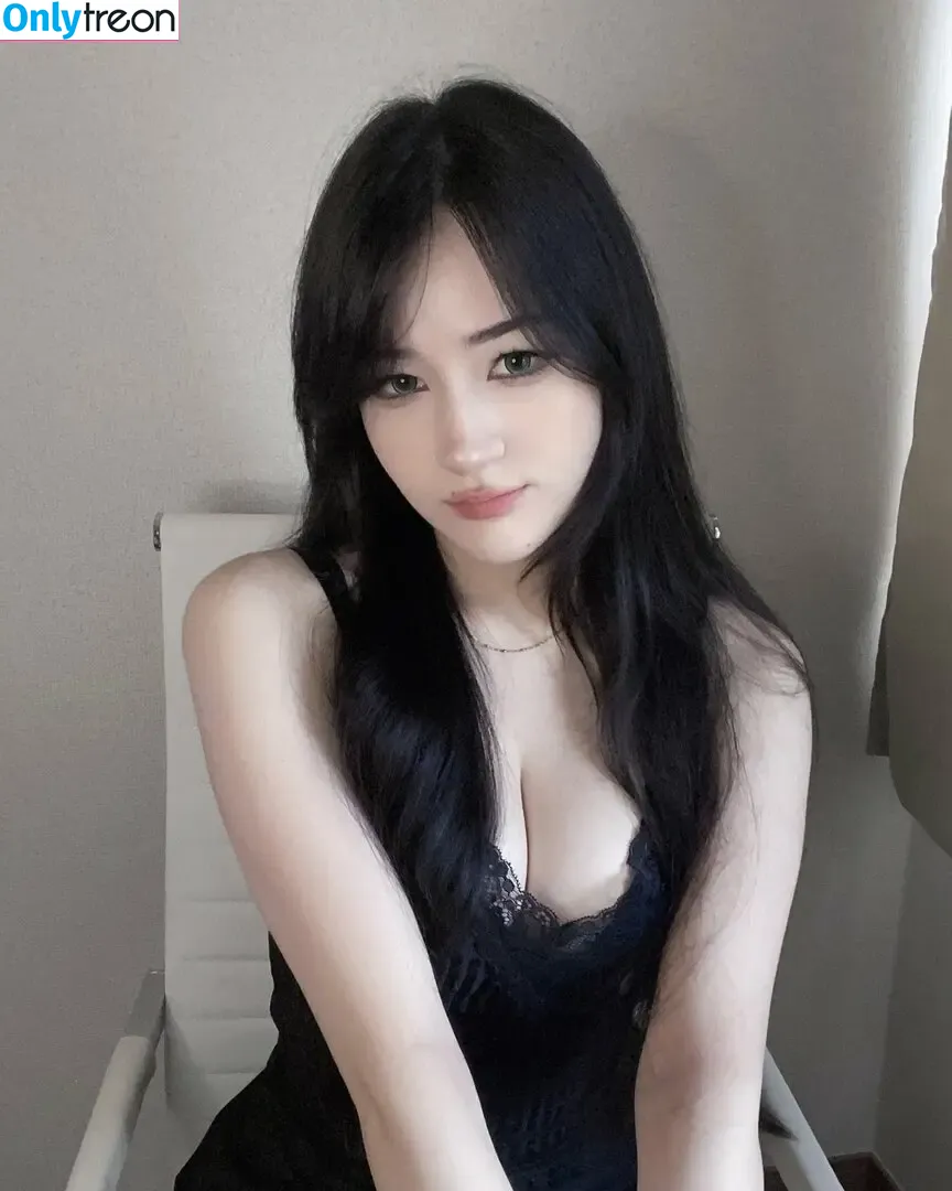 Timuko nude photo #0060 (timukoz / tomiko_1)