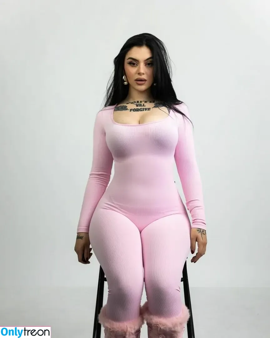 Tinachrisssss nude photo #0011 (tinachrisxx)
