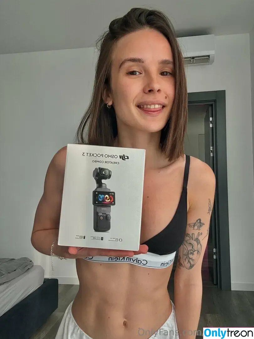 tinaember nude photo #0065 (tina_ember2)