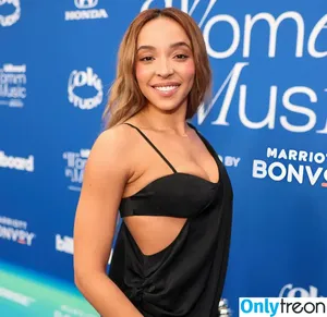 Tinashe / slimred_20 / tinashenow nude photo #0437