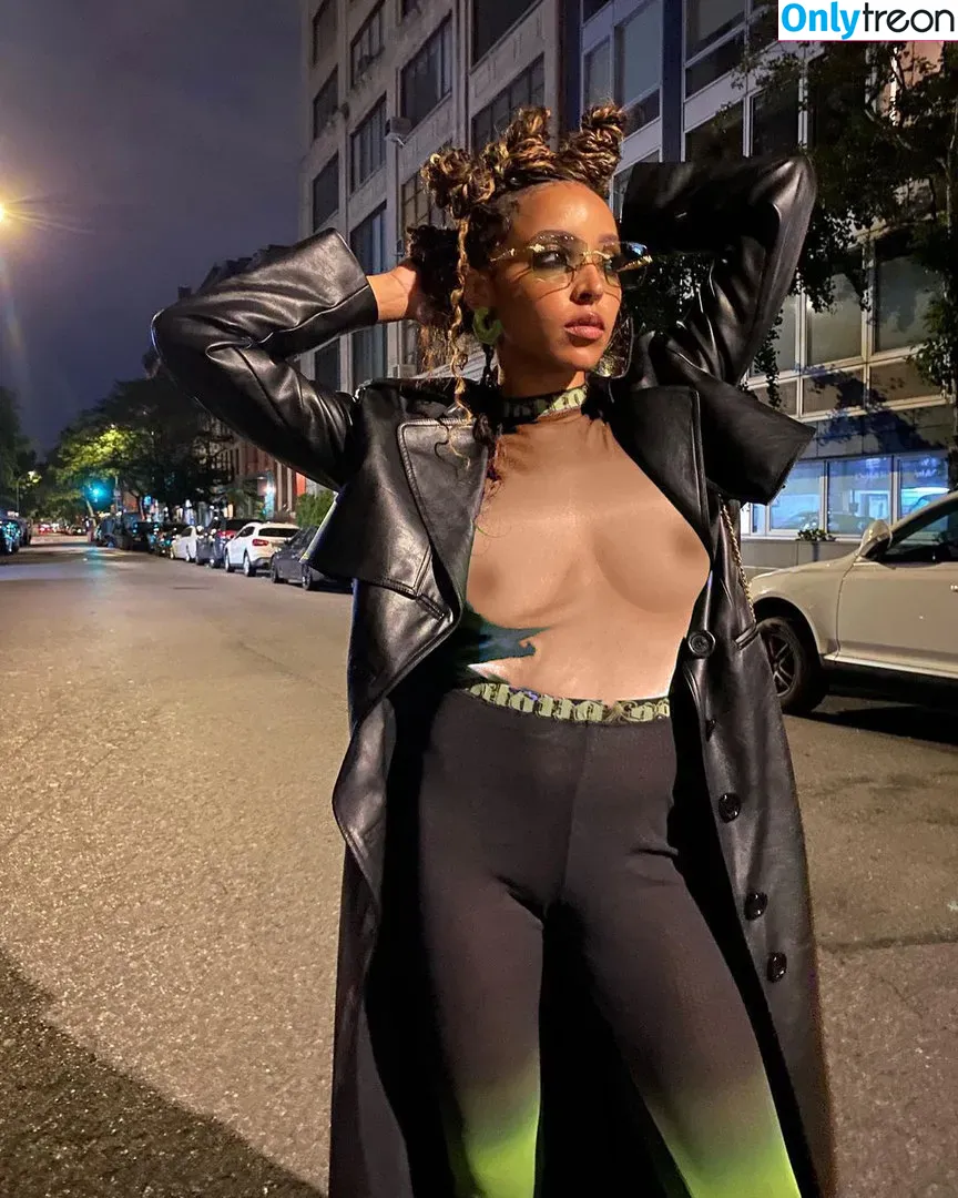 Tinashe nude photo #0003 (slimred_20 / tinashenow)