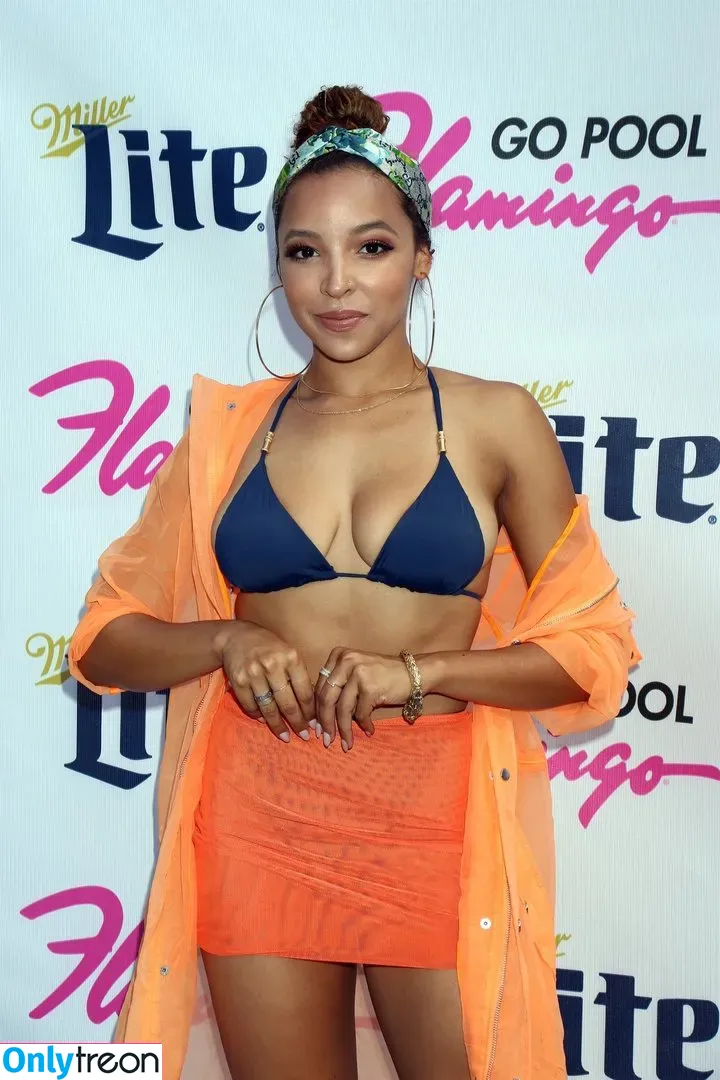 Tinashe nude photo #0043 (slimred_20 / tinashenow)